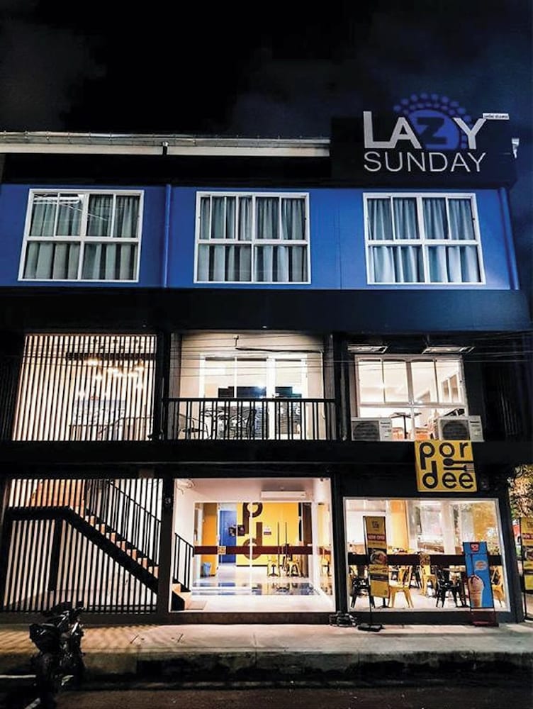 Lazy Sunday Hostel 1/50