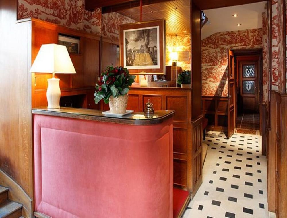 Hotel de Londres 5/33