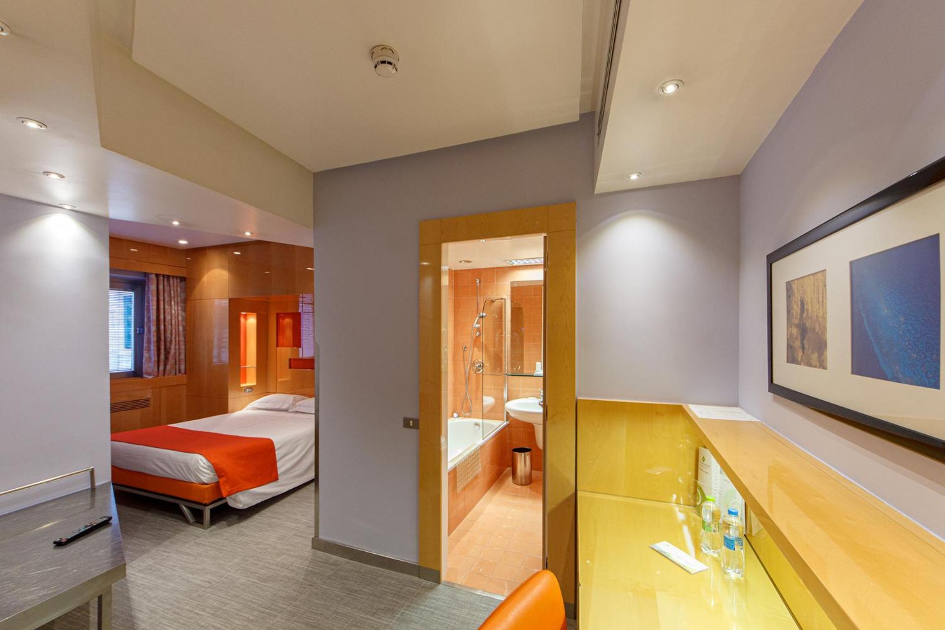 CLASSIC, DOUBLE BED