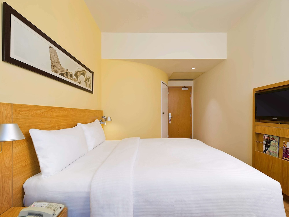 ibis Nashik 11/70