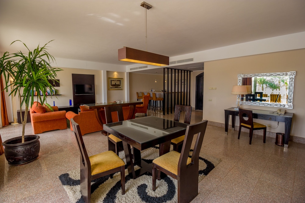 Royal Monte Carlo Resort - Adults Only 59/75