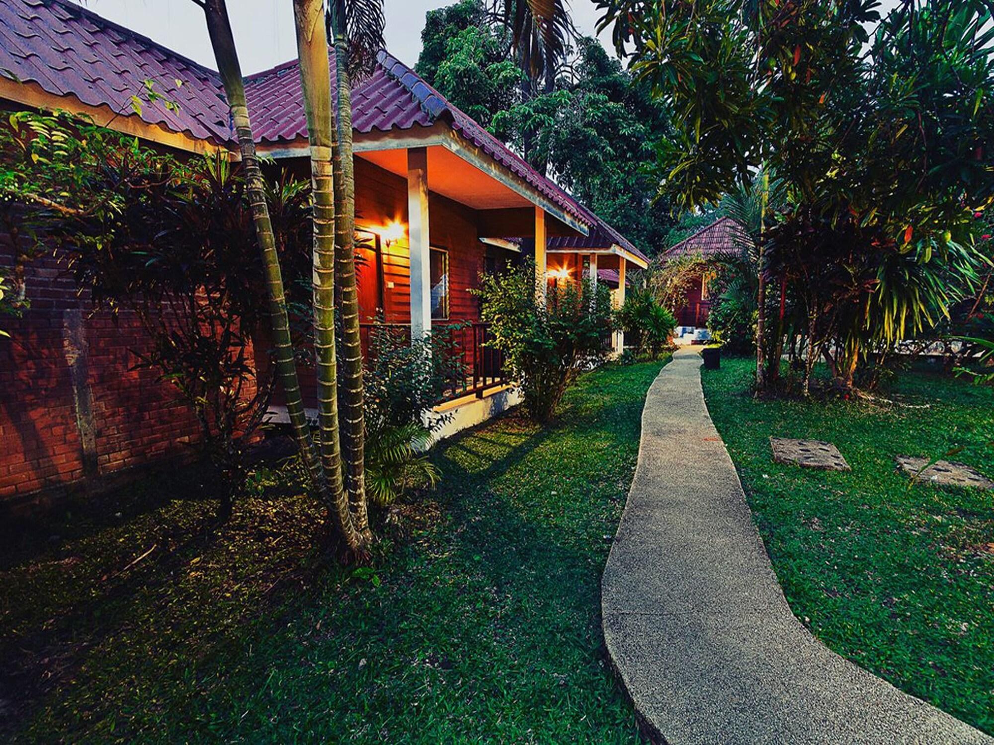 Krathom Khaolak Resort 16/25