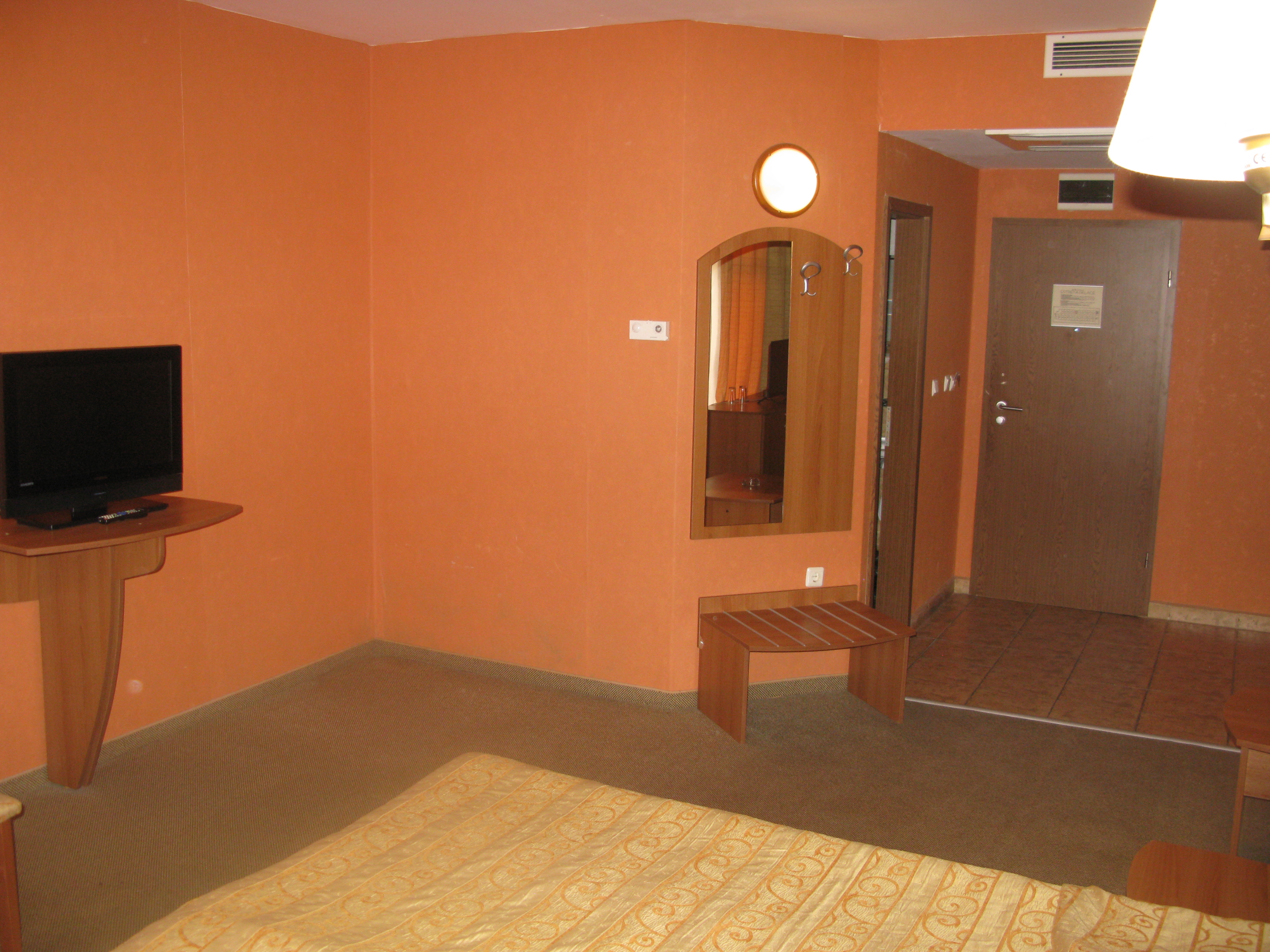 Estreya Palace 53/63