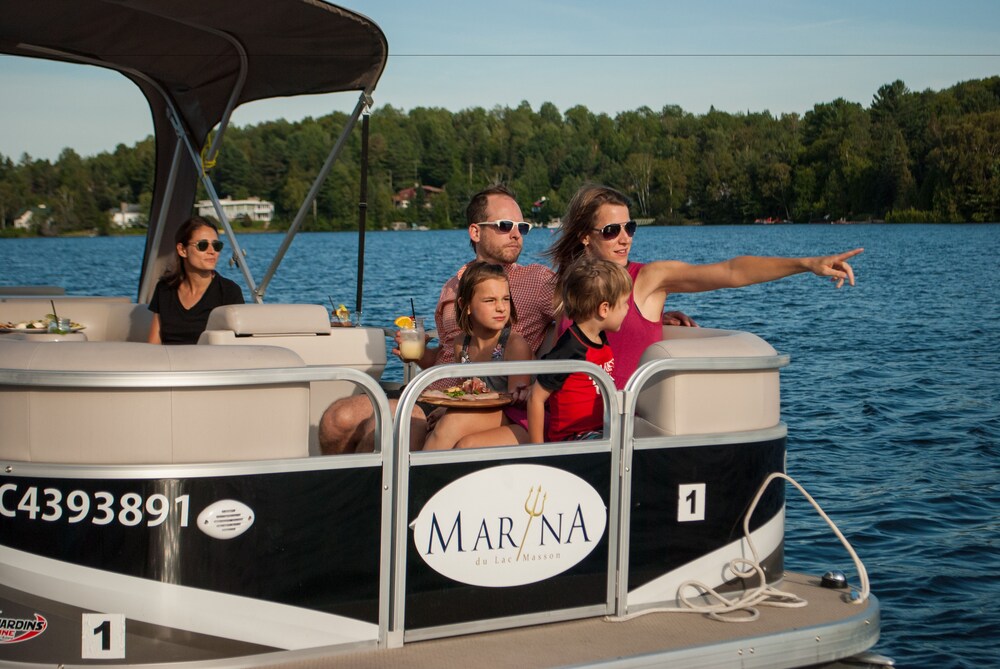 Le Viking Resort & Marina 47/50