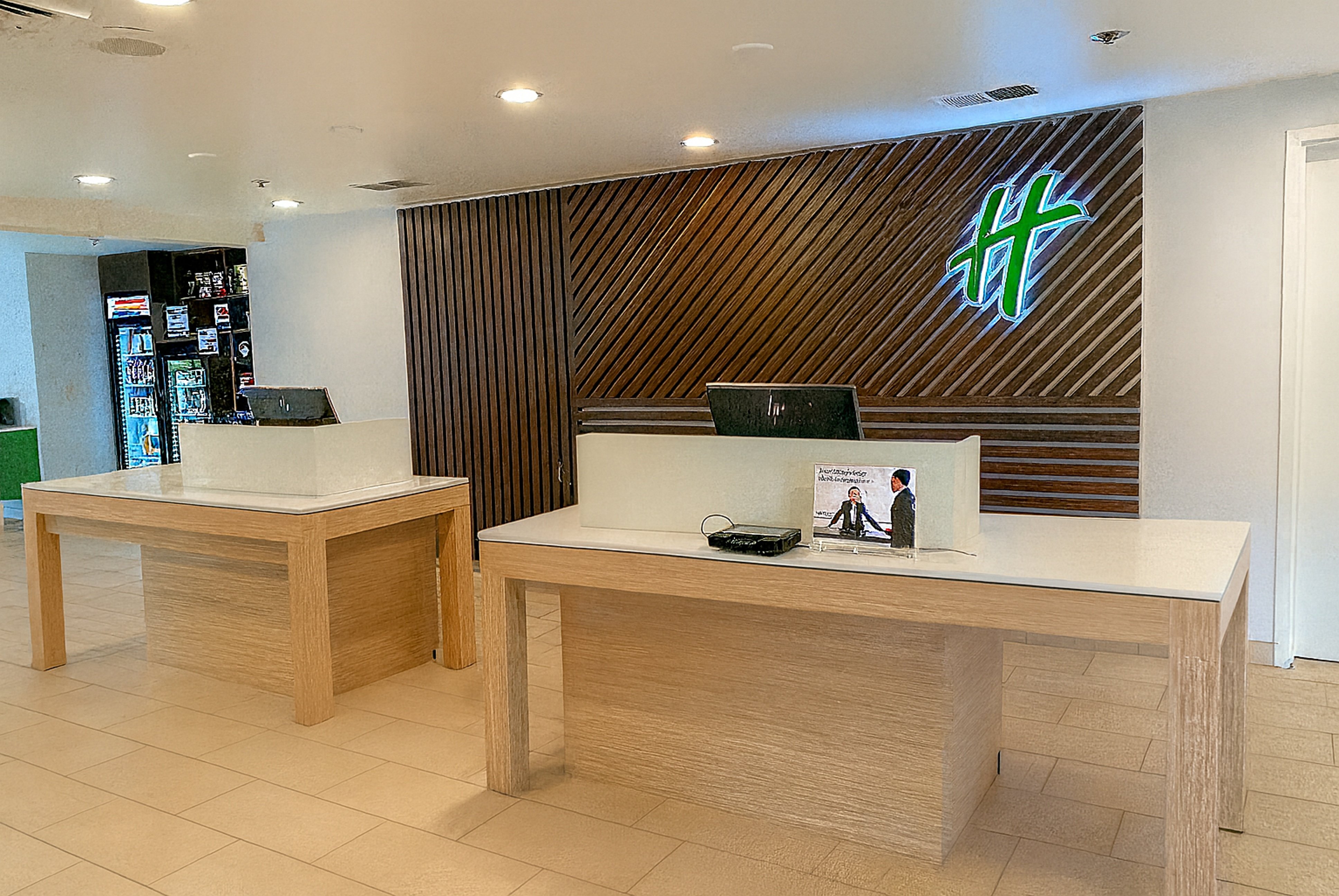 Holiday Inn Portland I 5 S Wilsonville 4/44