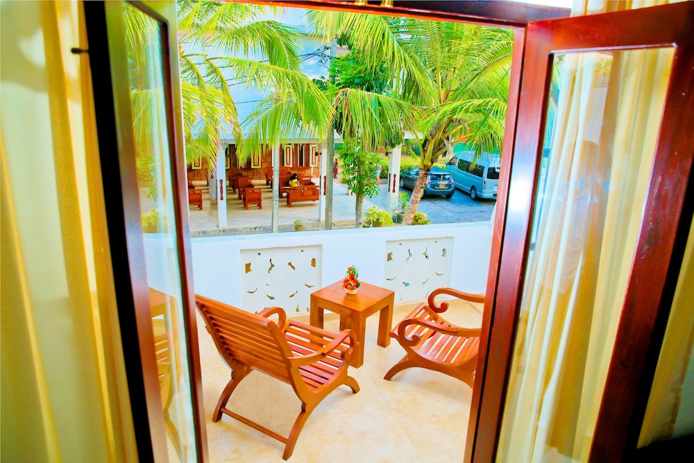 Prince Villa 8/39