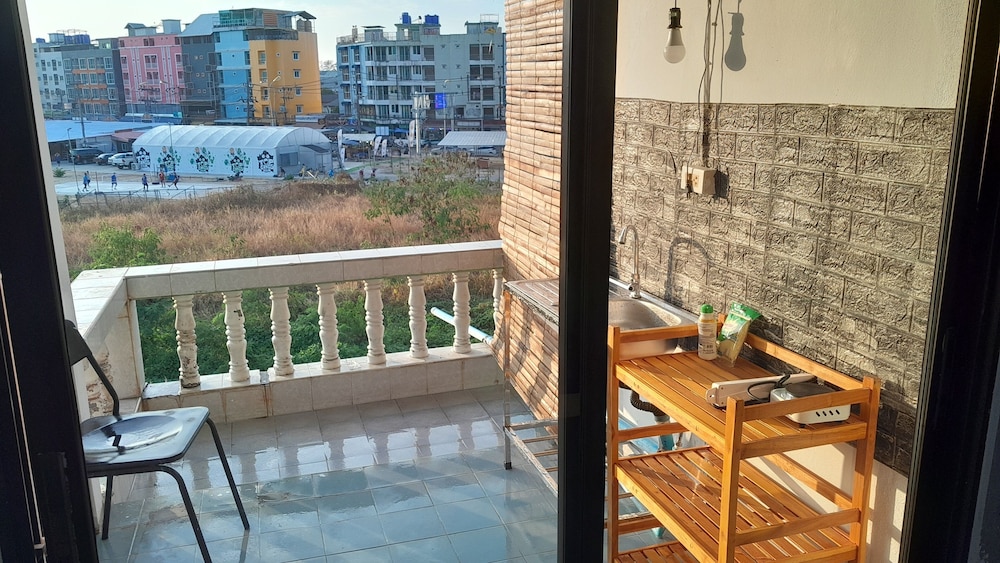 THE GUEST HOUSE 34/67