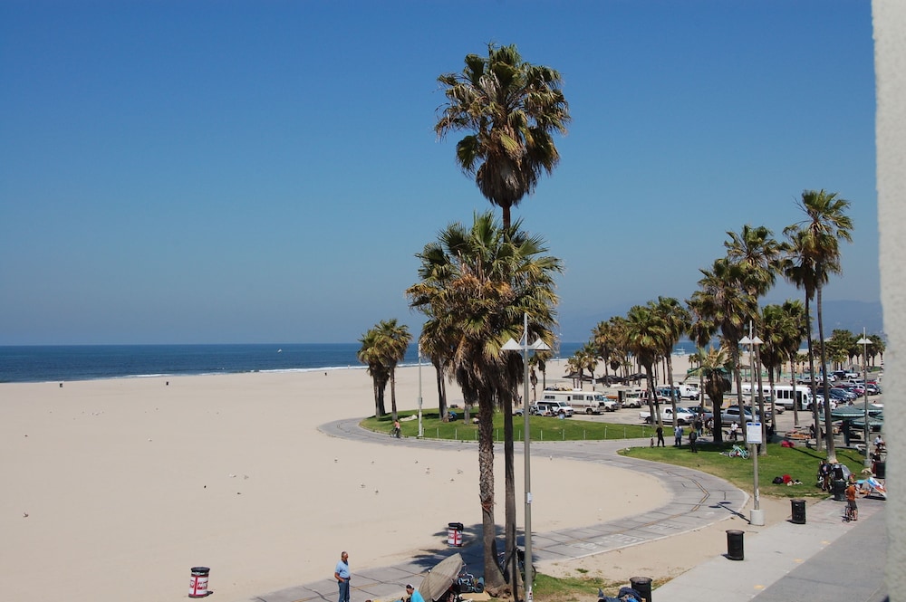 Su Casa At Venice Beach 68/74