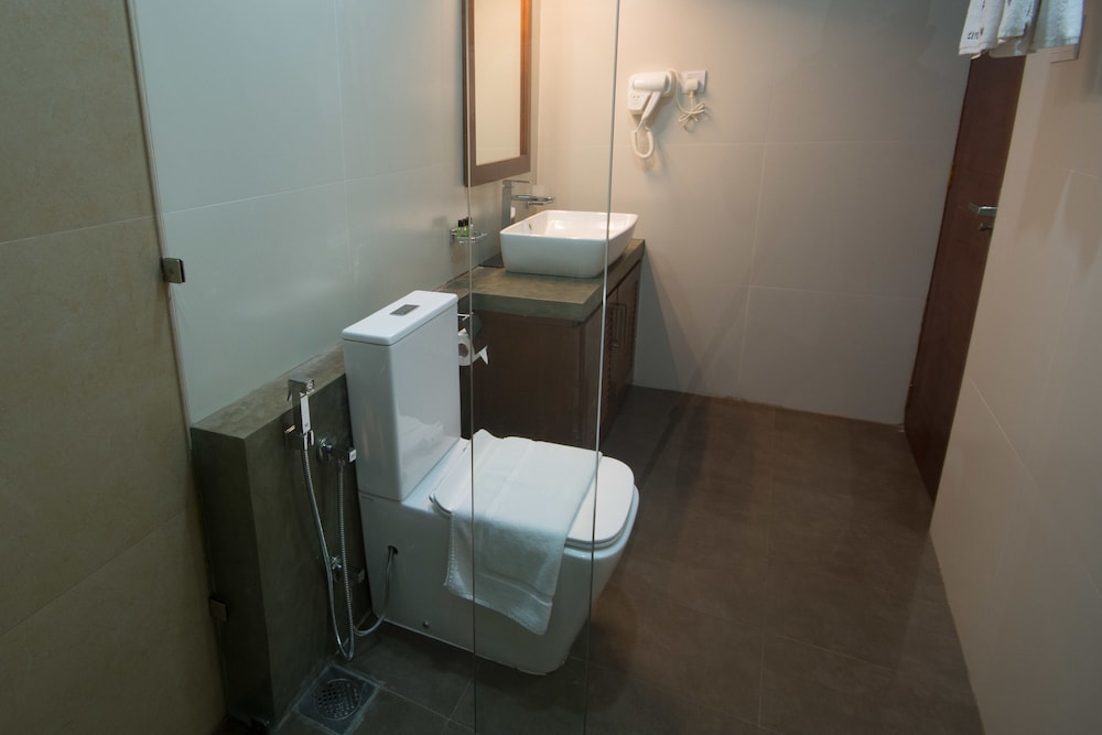 Ceyloni Inn 17/58