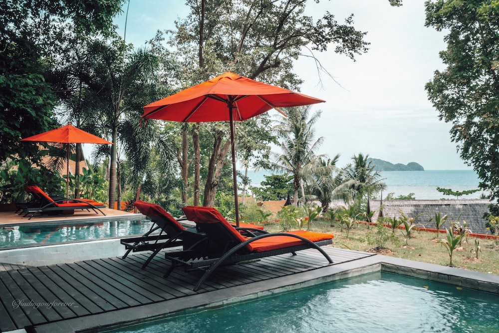 Kupu Kupu Phangan Beach Villas and Spa 48/50
