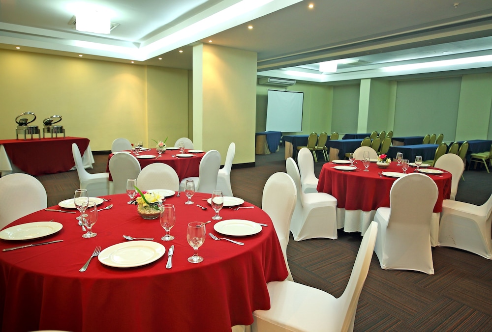 Victoria Hotel and Suites Panama 47/53