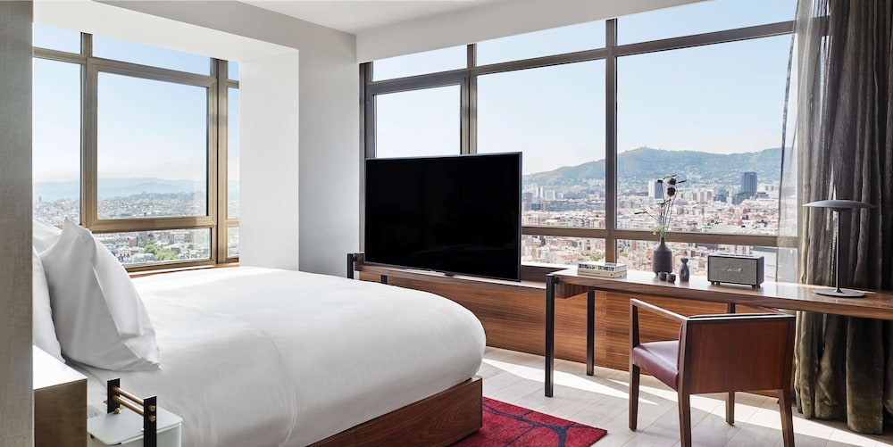 Sake, Suite, King Bed