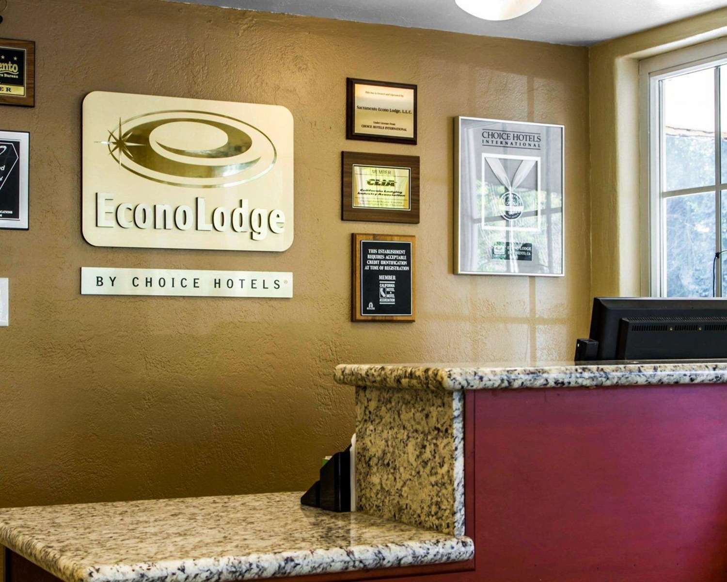 Econo Lodge Sacramento Convention Center 8/26
