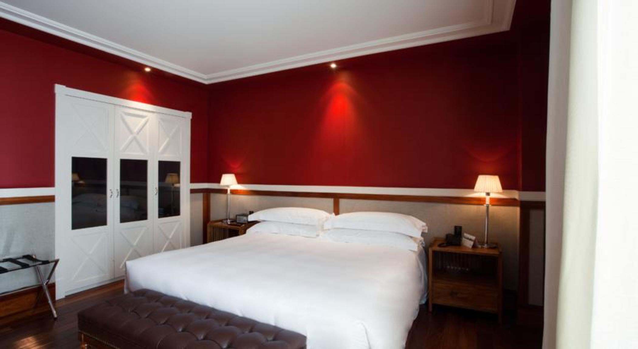 Deluxe, Single, Double Bed