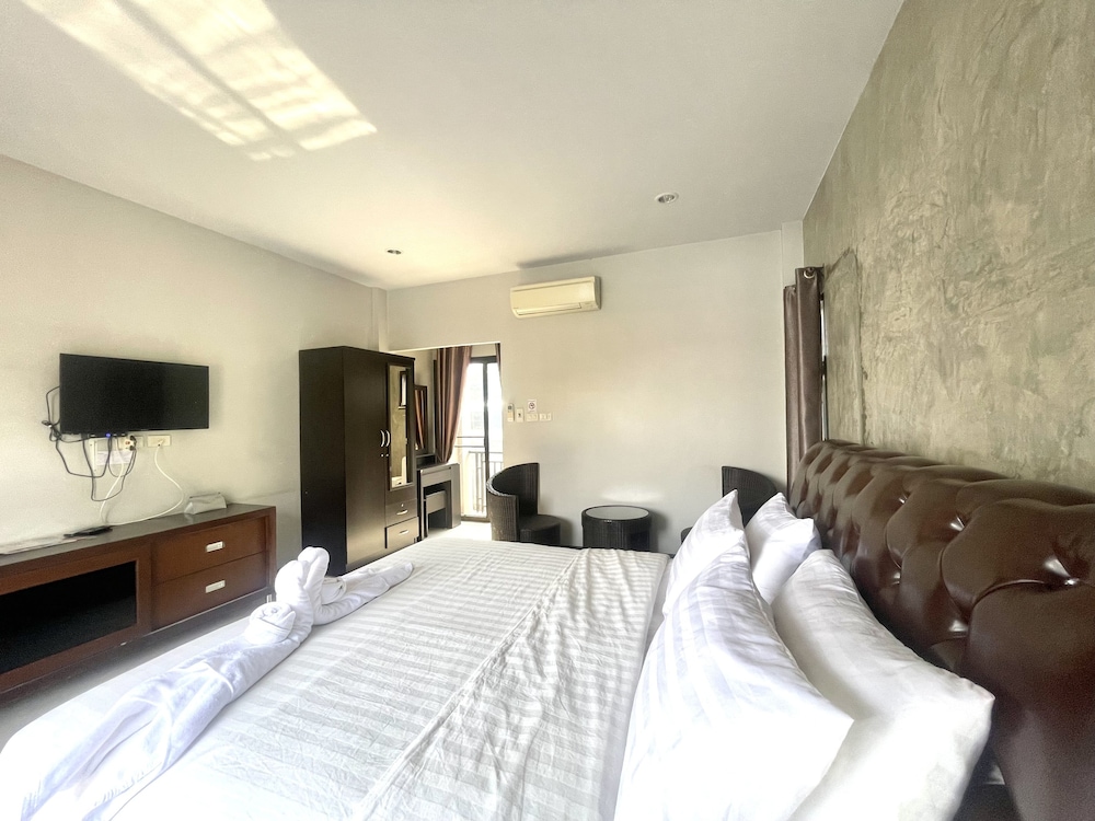 Smaids Room 25/64