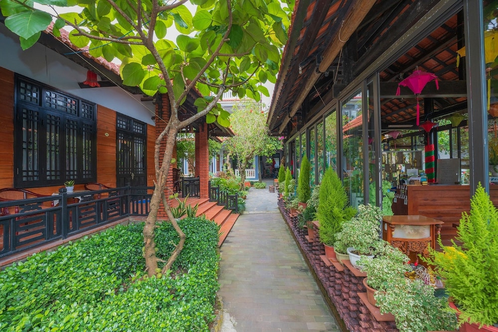 Betel Garden Villas 73/77