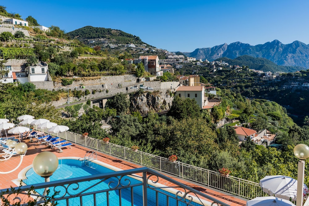 Ravello View 25/31