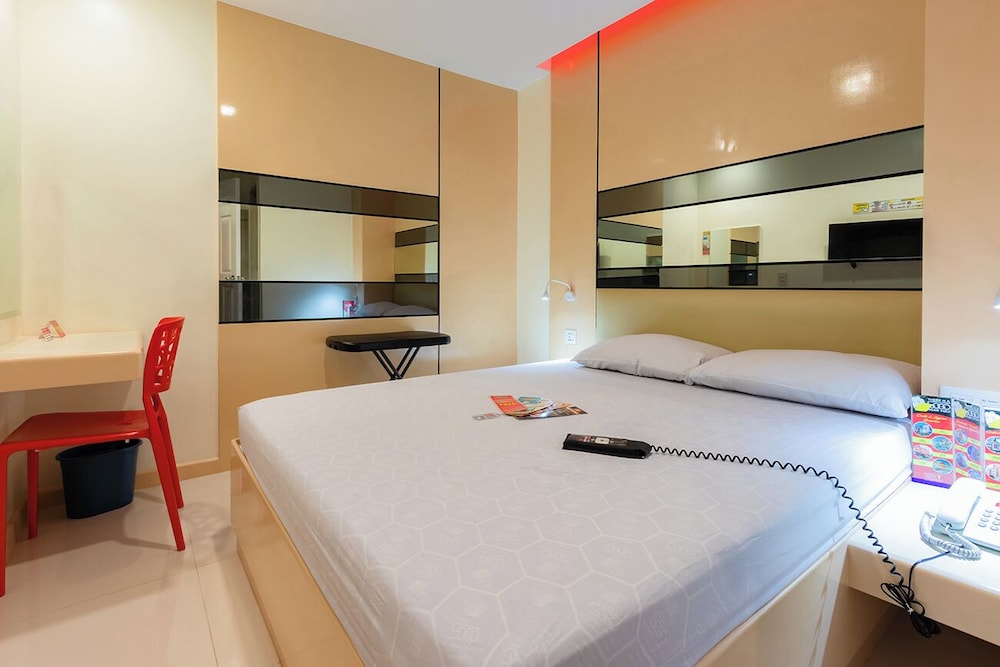 Hotel Sogo Lrt Monumento Station 13/30