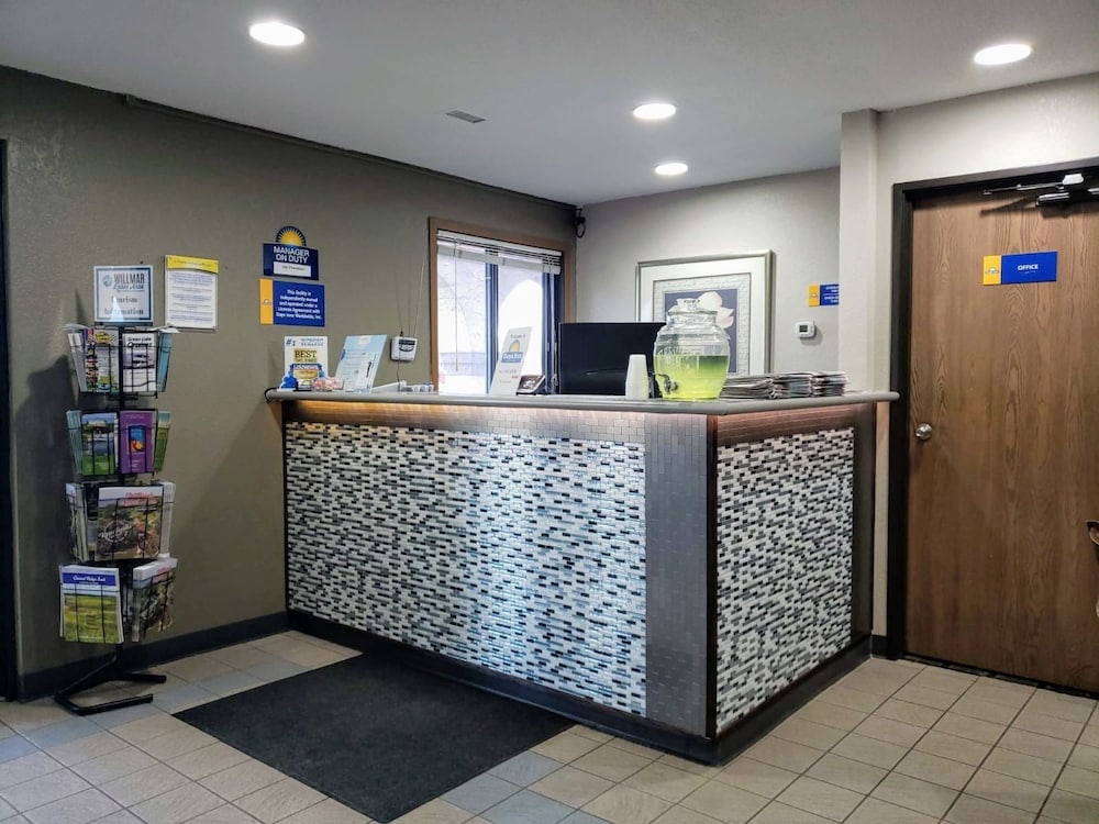 Days Inn by Wyndham Willmar 3/33
