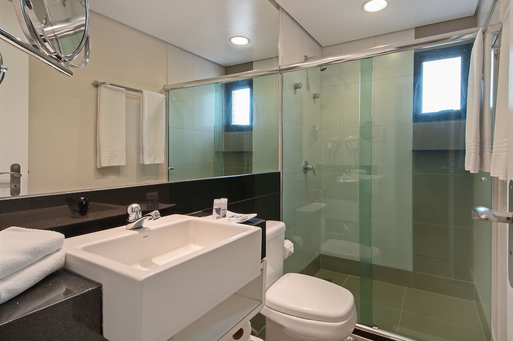 Hotel Adrianopolis All Suites 7/65