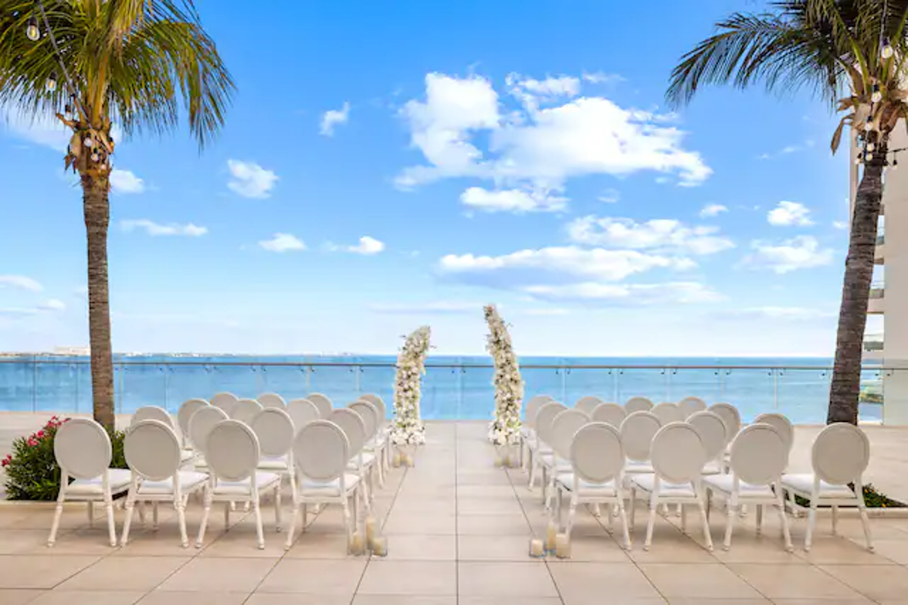 Amare Cancun Adults Only All-Inclusive Resort, Curio by Hilton 16/20