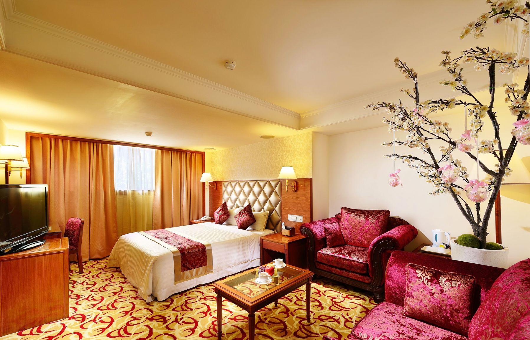 Sakura, Suite