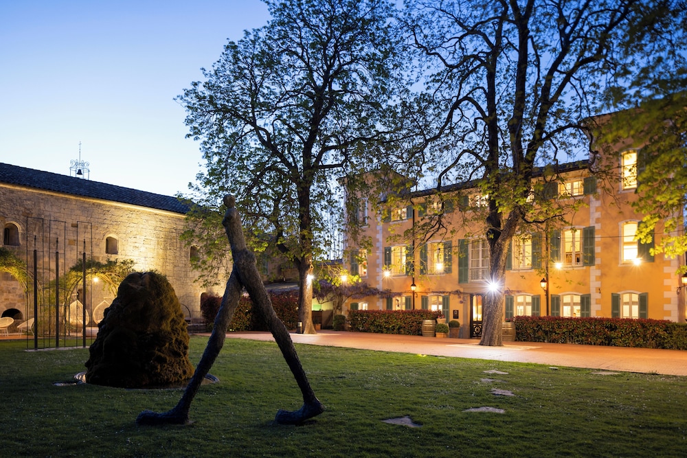 Hostellerie De L'abbaye De La Celle 22/50