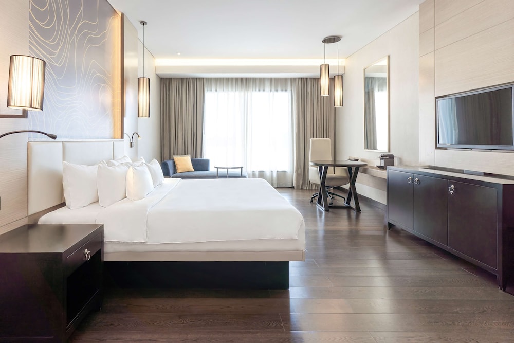 Radisson Collection Muscat, Hormuz Grand 13/70