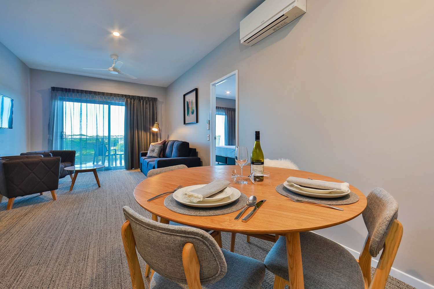 Best Western Plus North Lakes Hotel 42/50