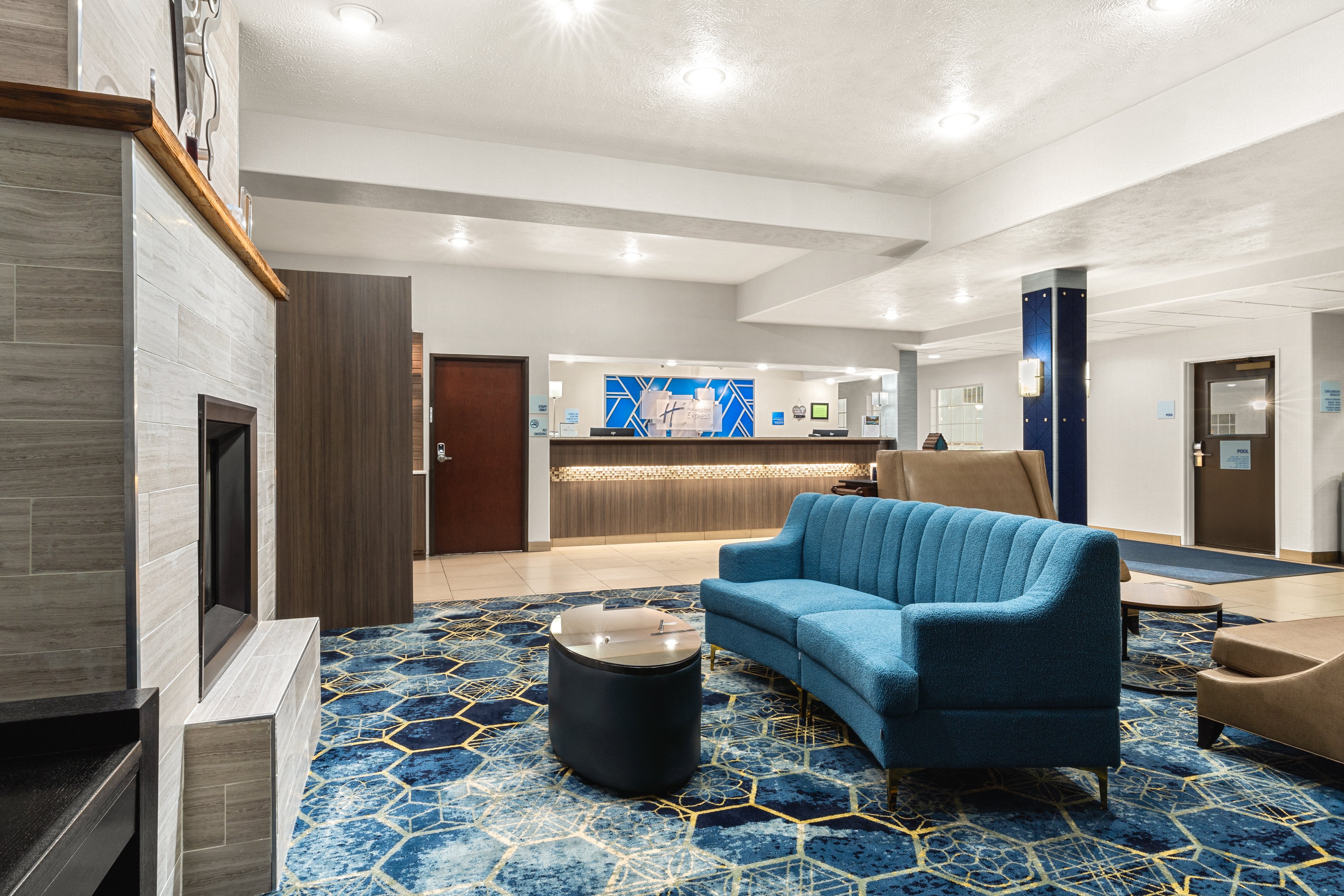 Holiday Inn Express Hotel Wenatchee 39/57