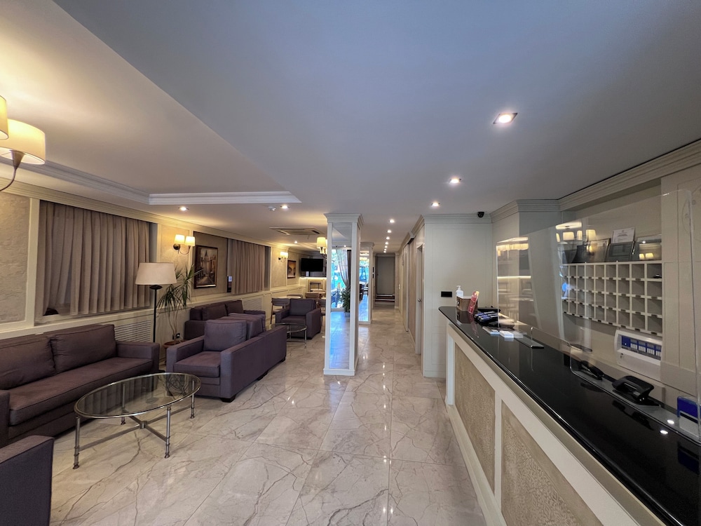 Gul Hotel 8/46