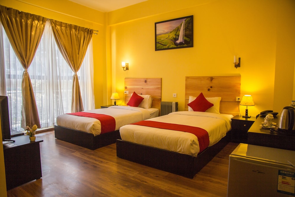 Bhutan Silverpine Resort 18/50