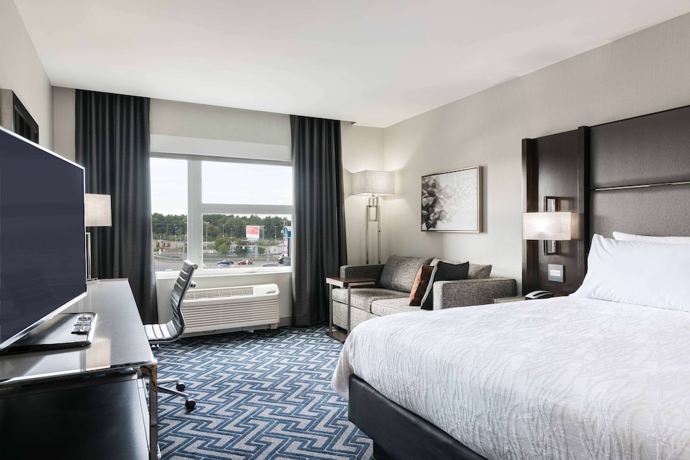 Stadium, King Bed, Accessible