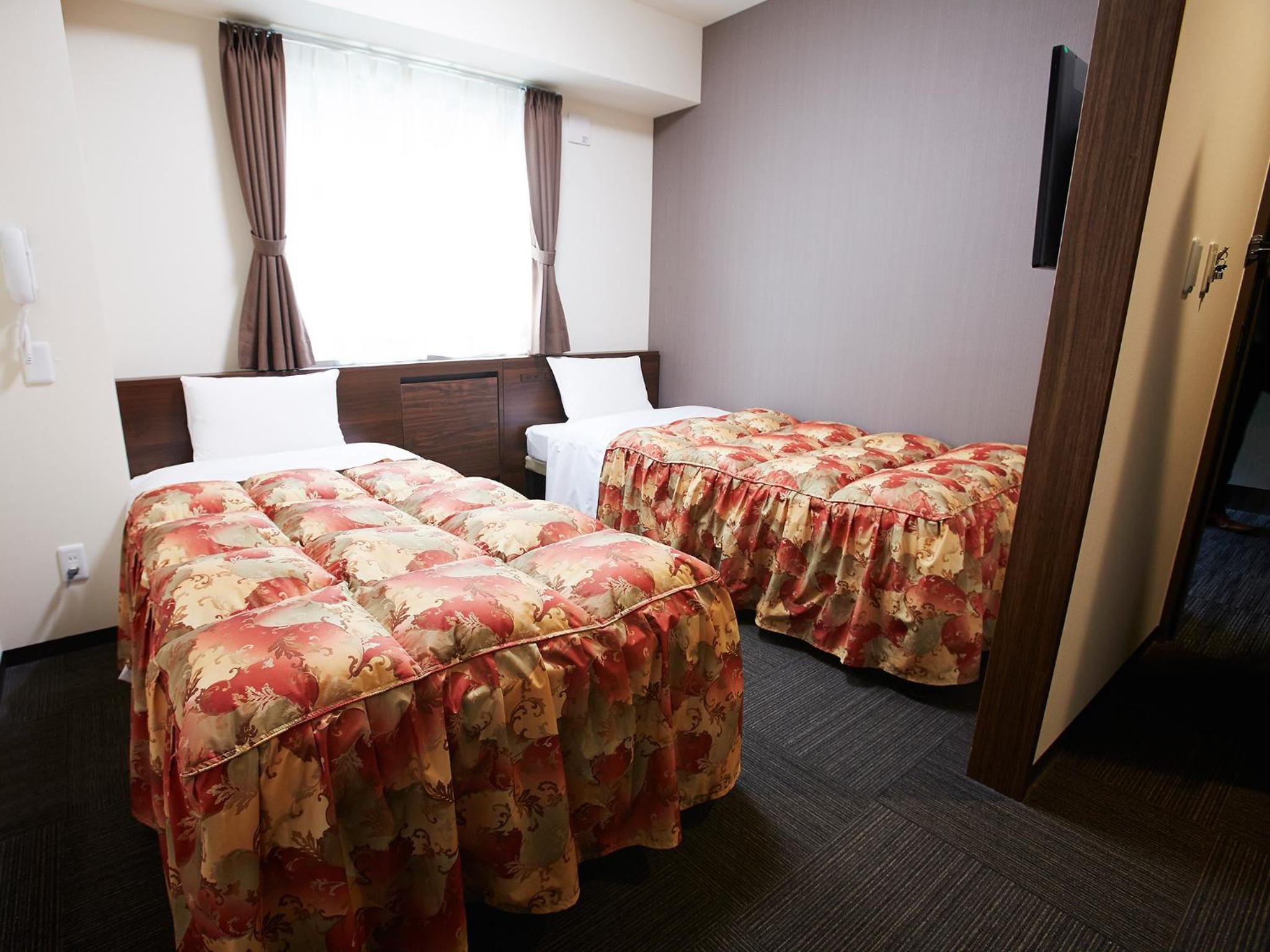 STANDARD, TWIN BEDS