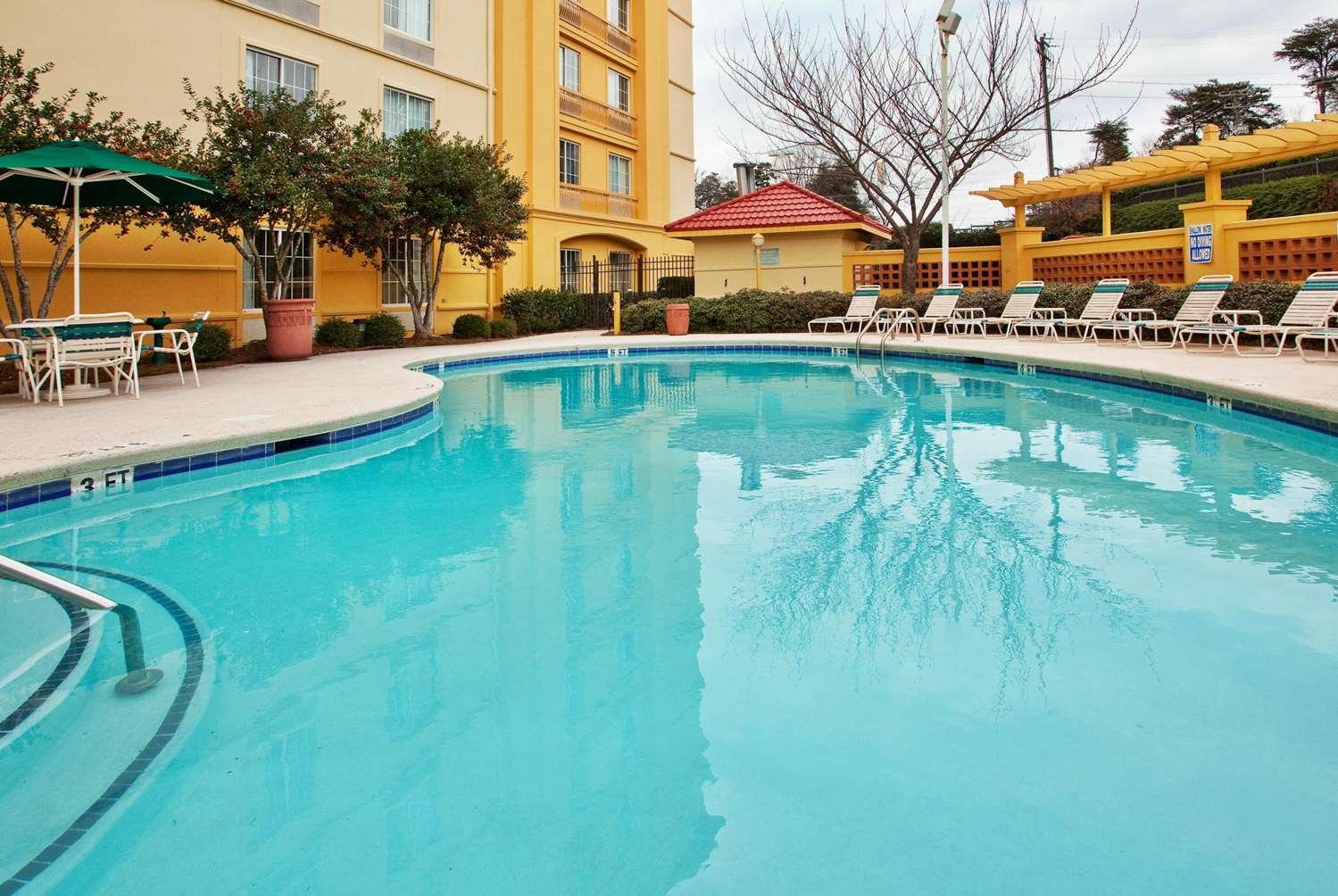 La Quinta Inn and Suites by Wyndham Greenville Haywood 41/68
