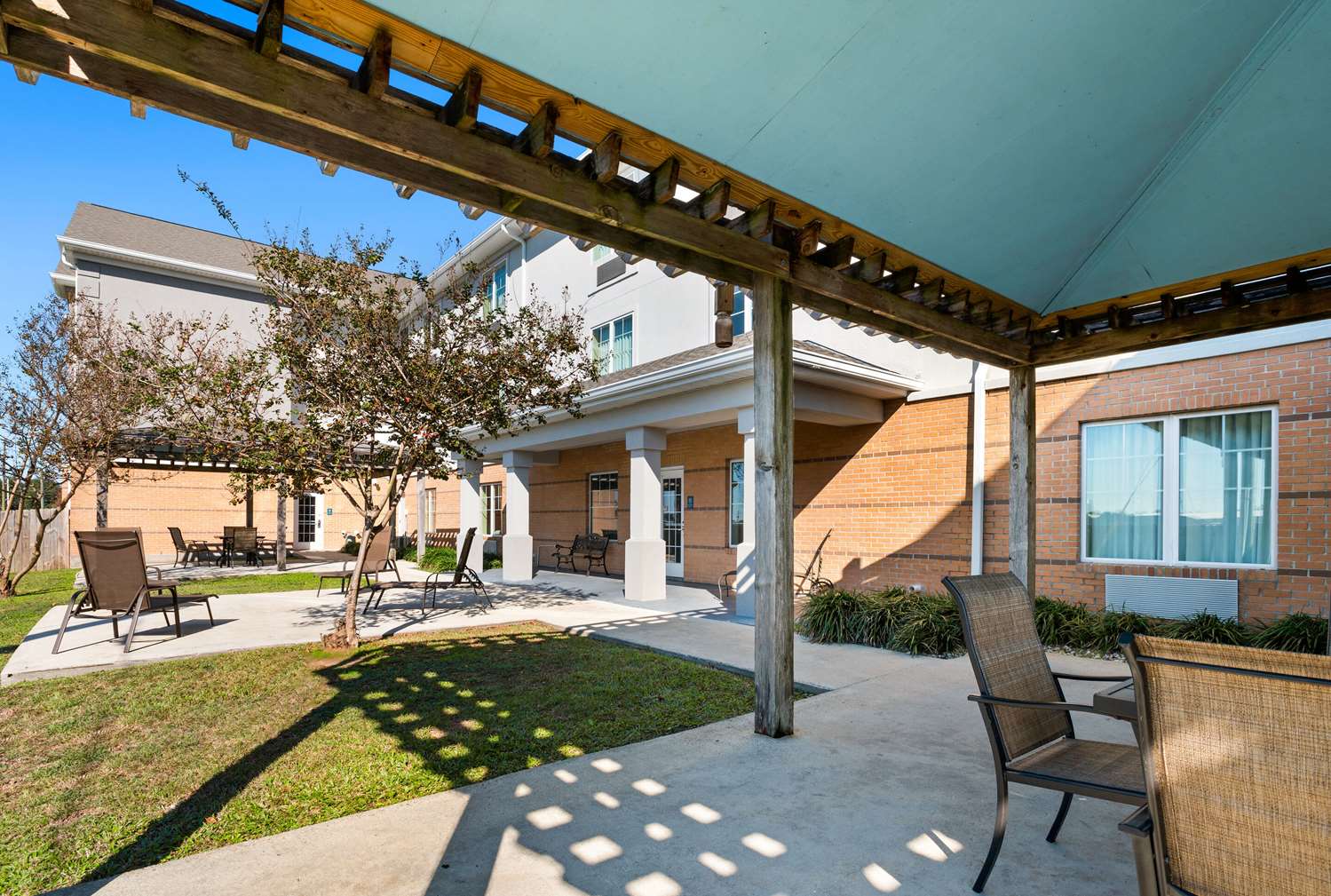 MainStay Suites Houma LA 17/17