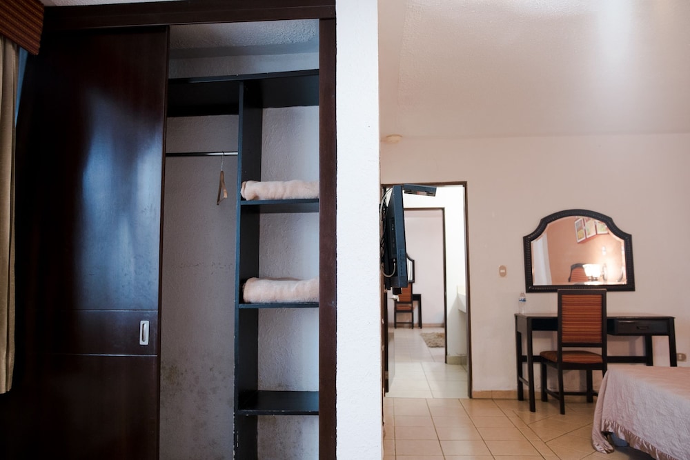Hotel Ejecutivo Tepic 54/65