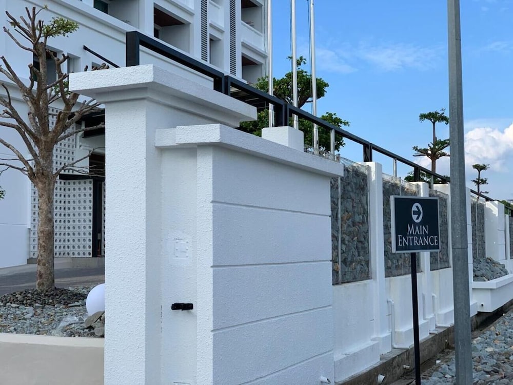 Blanco Apartment Hotel 7/59
