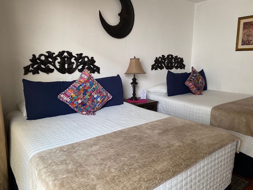 Hotel Posada de La Luna 12/50