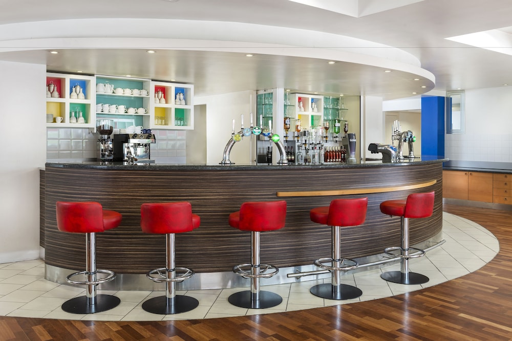 Park Inn By Radisson Birmingham Walsall 18/24