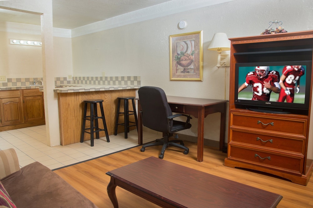 Red Roof Inn Ardmore 26/36