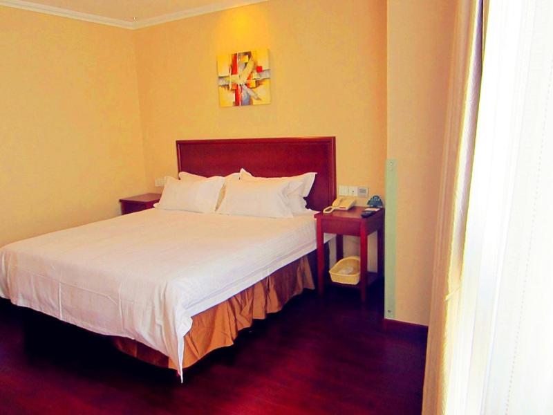 Greentree Inn Shandong Qingdao Jiaozhou Datong Mansion Express Hotel 37/60