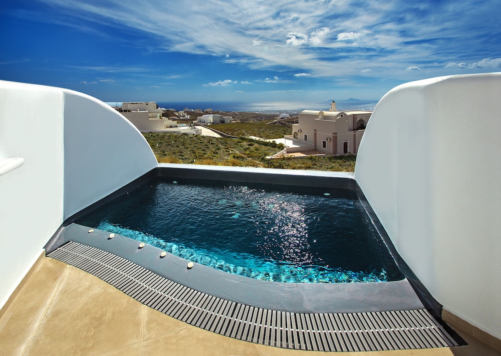 Aegean Blue Suites 74/99