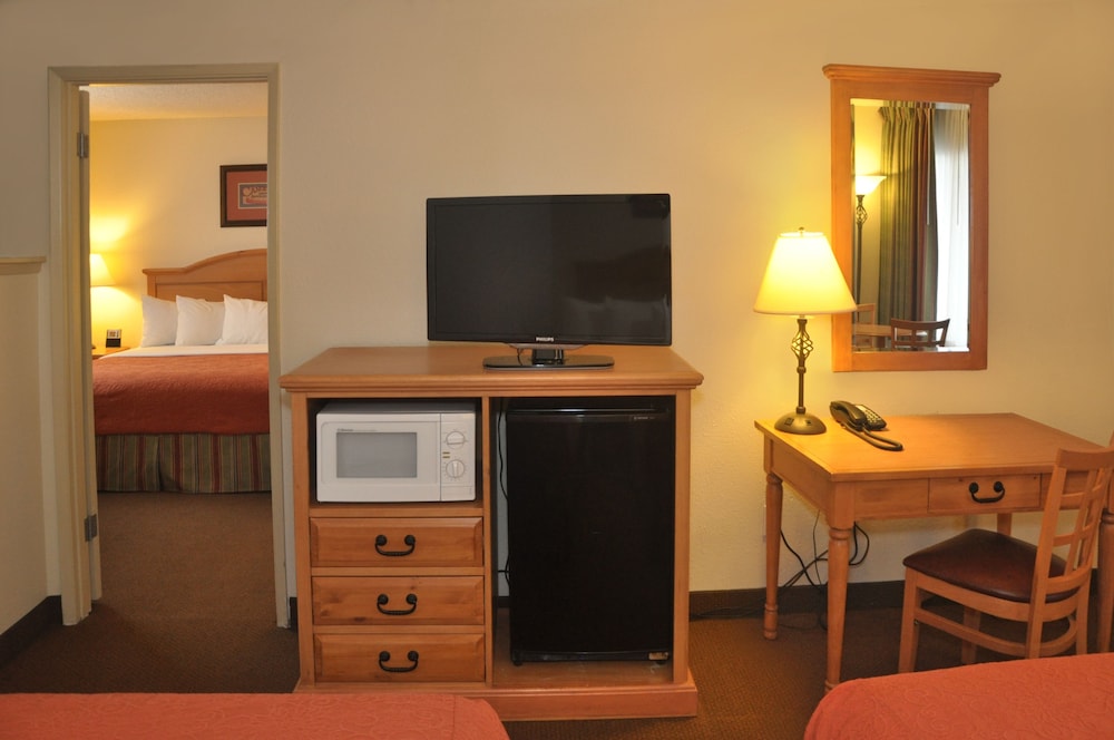 Cimarron Inn Klamath Falls 33/35