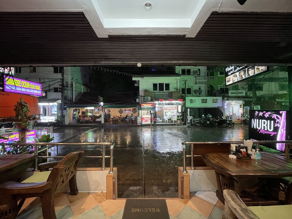 restaurant cafeteria