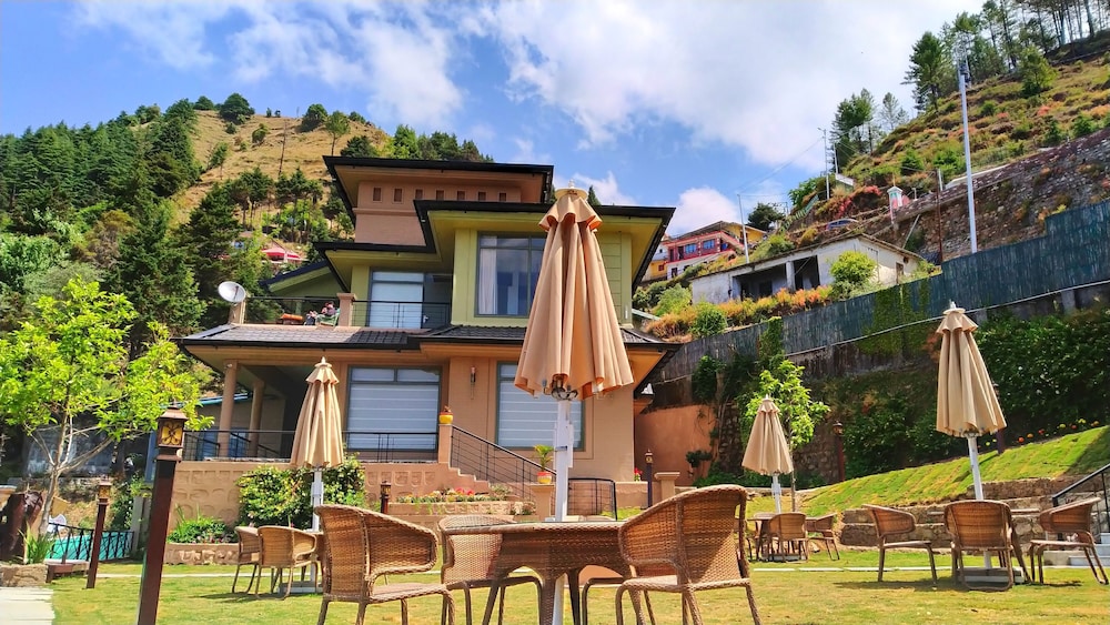 Larisa Resort Mussoorie 6/58