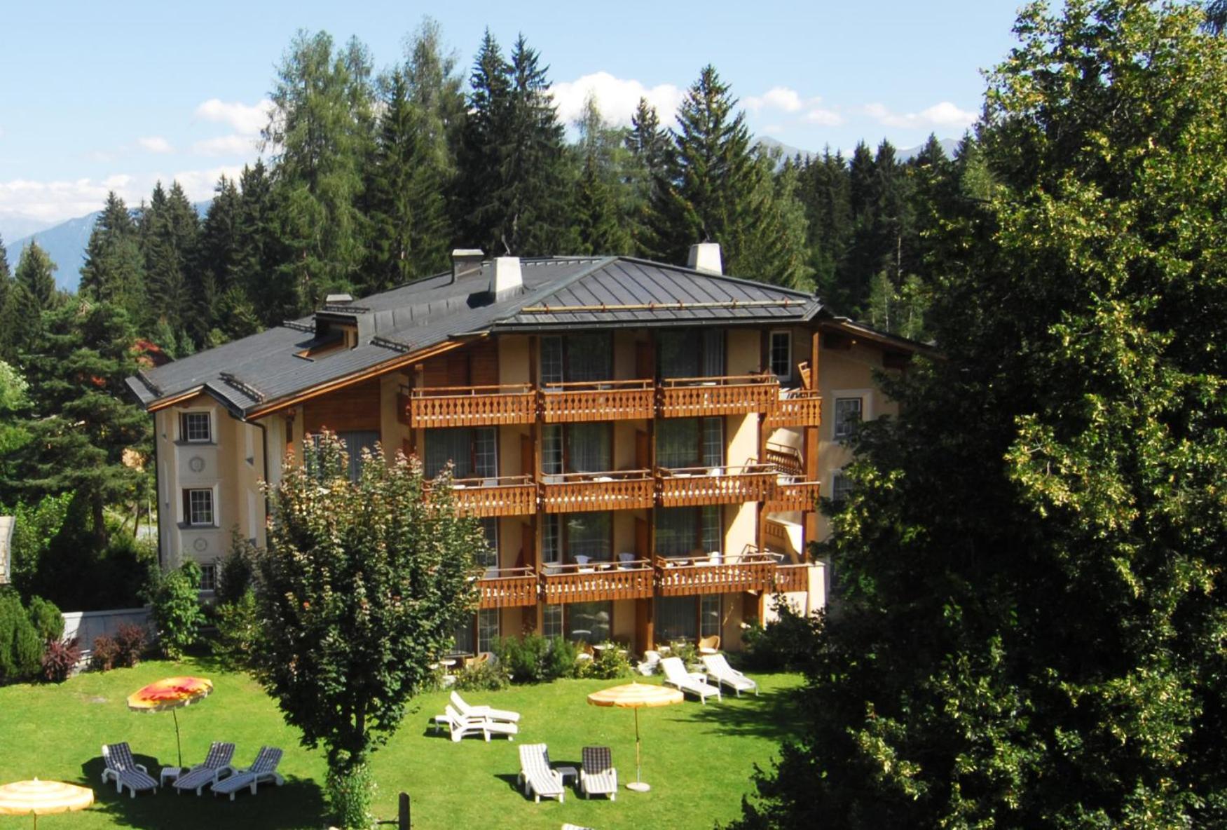 Soldanella by Hotel Adula 4/48