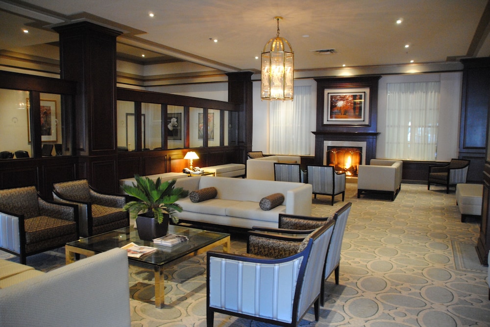 Lord Elgin Hotel 41/71
