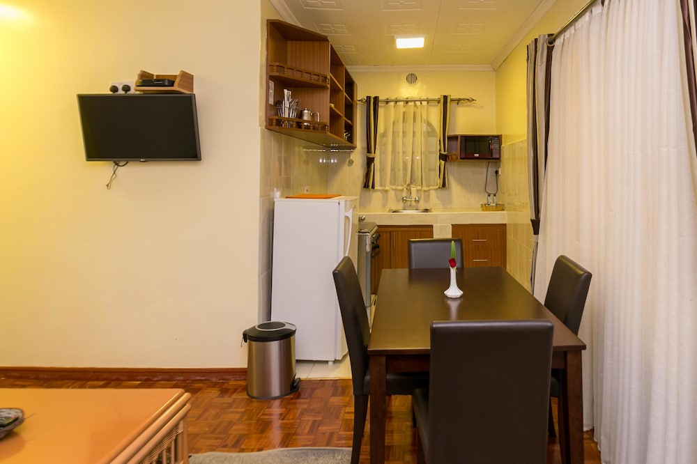 Fahari Gardens Hotel 33/50
