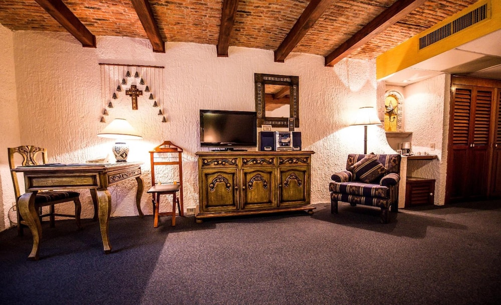 La Mansion Del Sol 32/50
